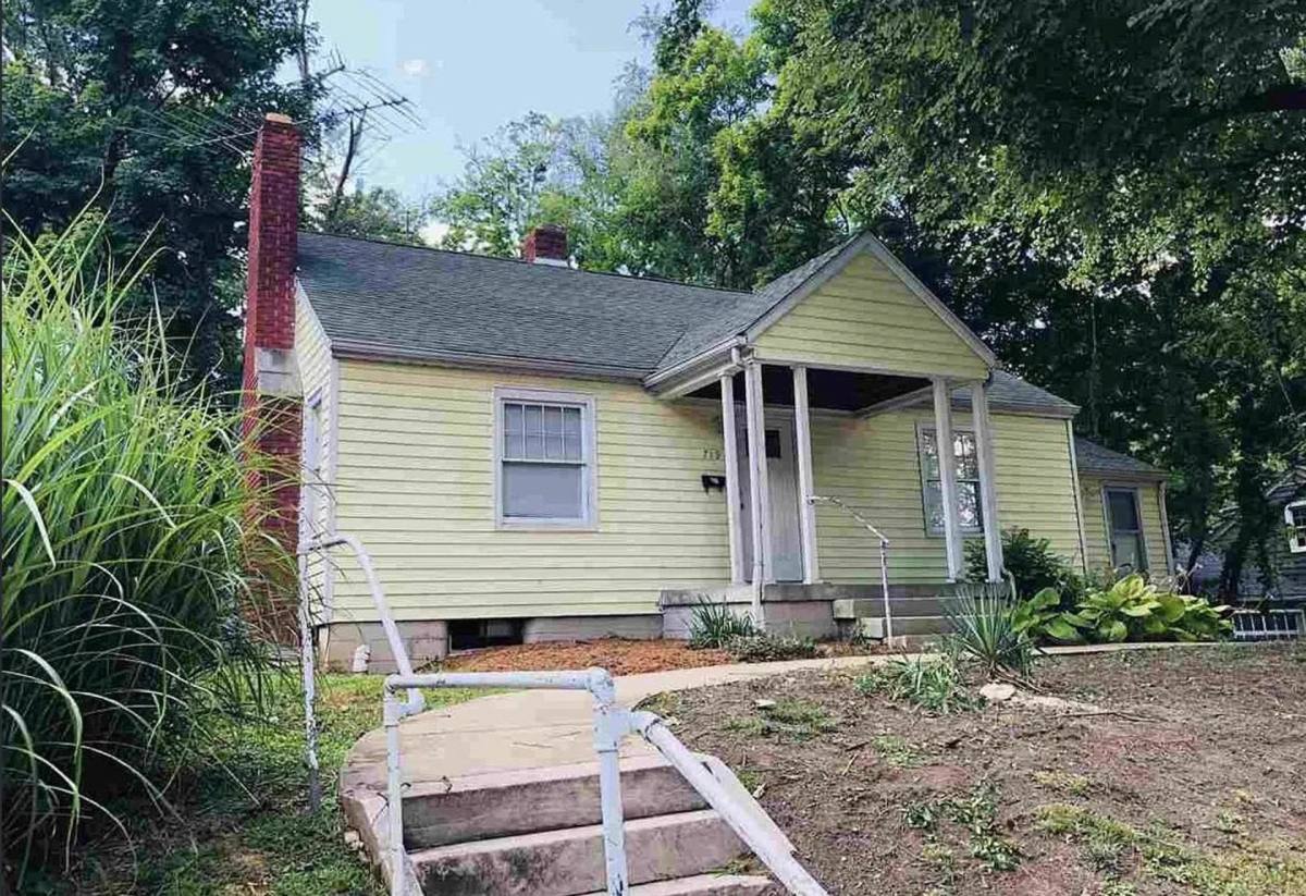 Apartment for rent at 719 N Washington, Bloomington, IN 47408