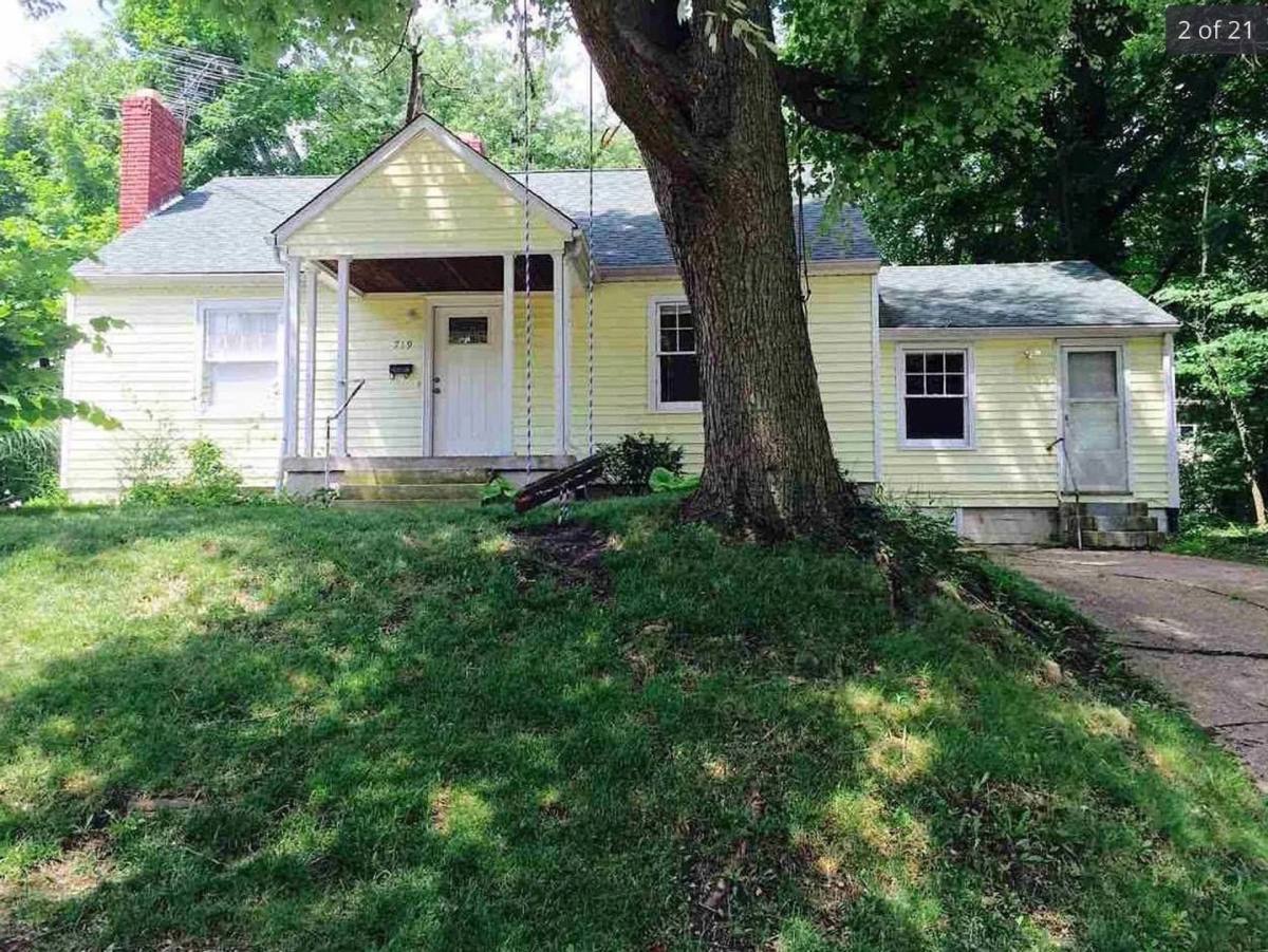 Apartment for rent at 719 N Washington, Bloomington, IN 47408