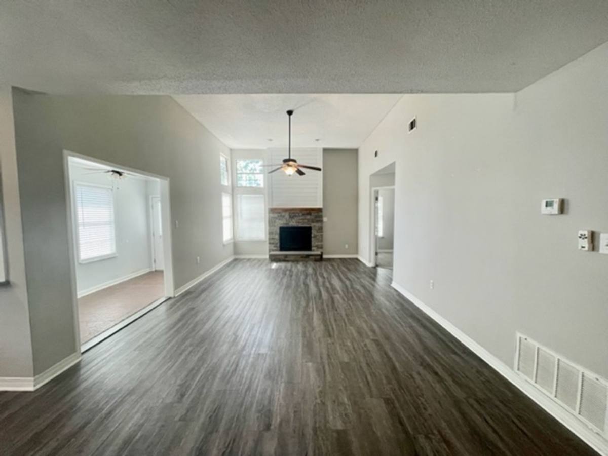 House for rent at 815 Blvd De L'orleans, Mary Esther, FL 32569