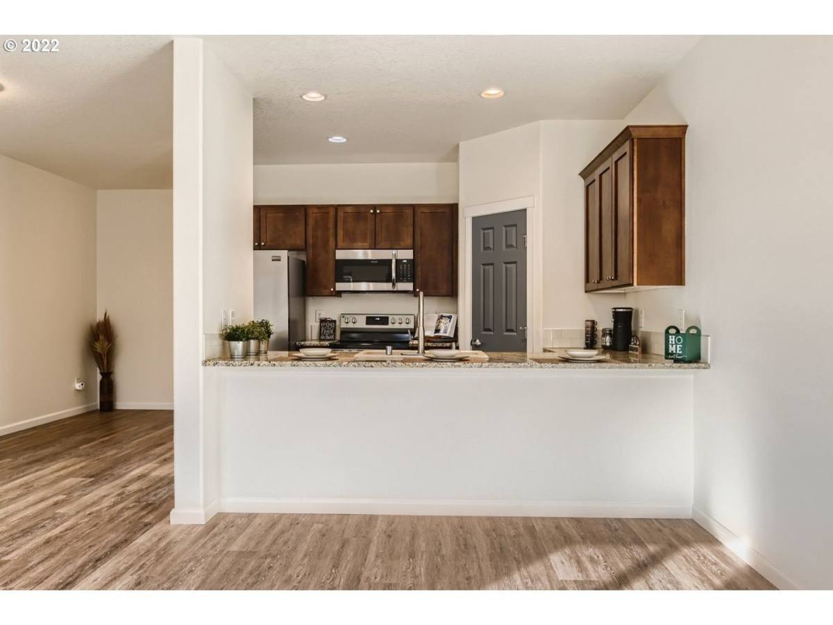 House for rent at 1437 NE 82nd Dr, Vancouver, WA 98665