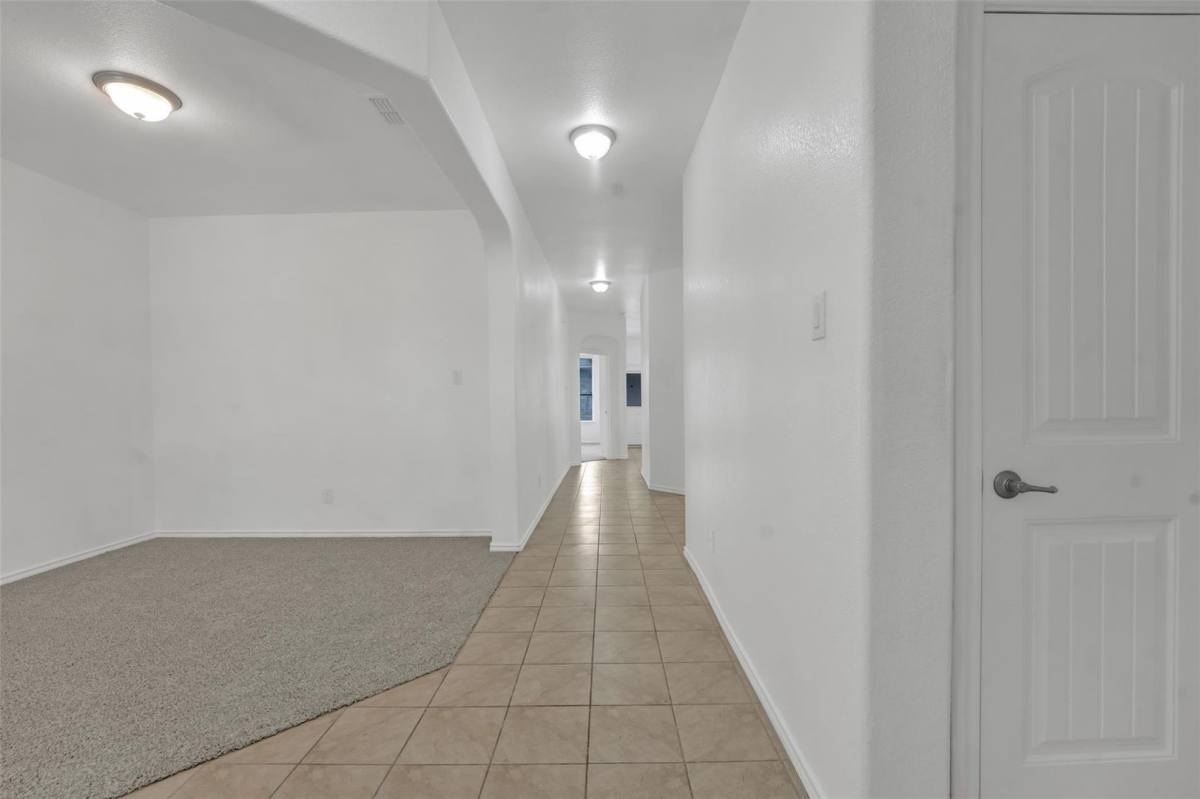 House for rent at 144 Creek Terrace Dr, Fort Worth, TX 76131