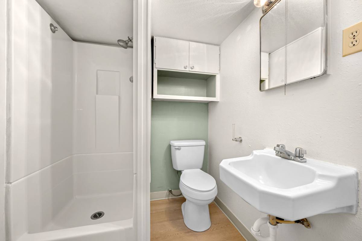 Apartment for rent at 1335 Franklin St, Bellingham, WA 98225