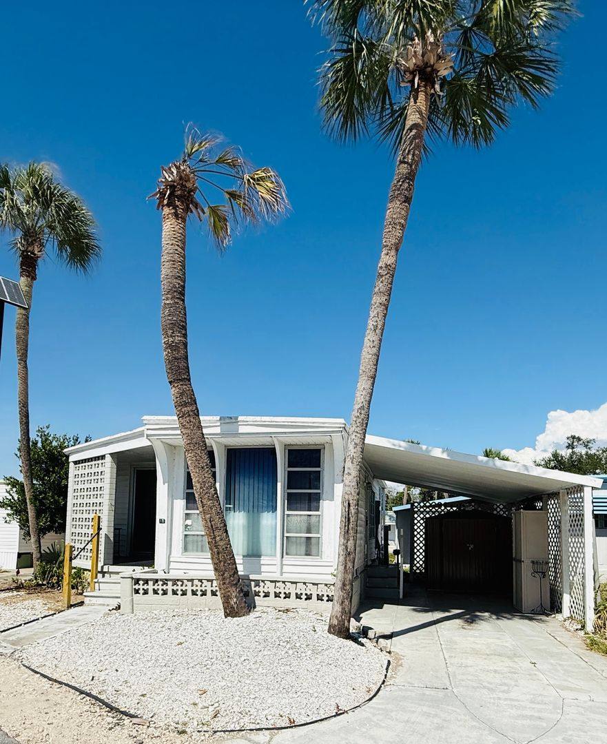 House for rent at 4851 W Gandy Blvd, Tampa, FL 33611