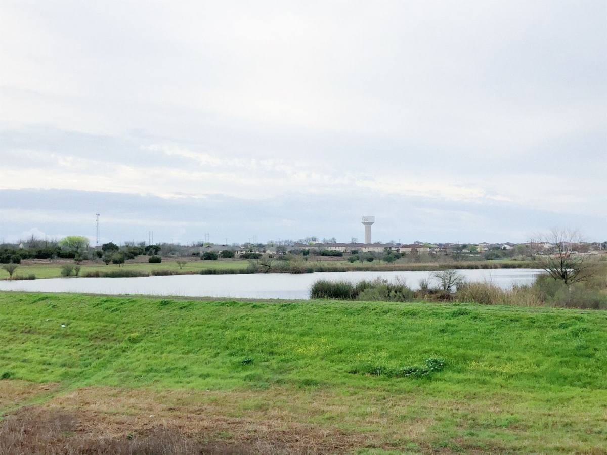 Apartment for rent at 420 Ferrule Dr, Kyle, TX 78640