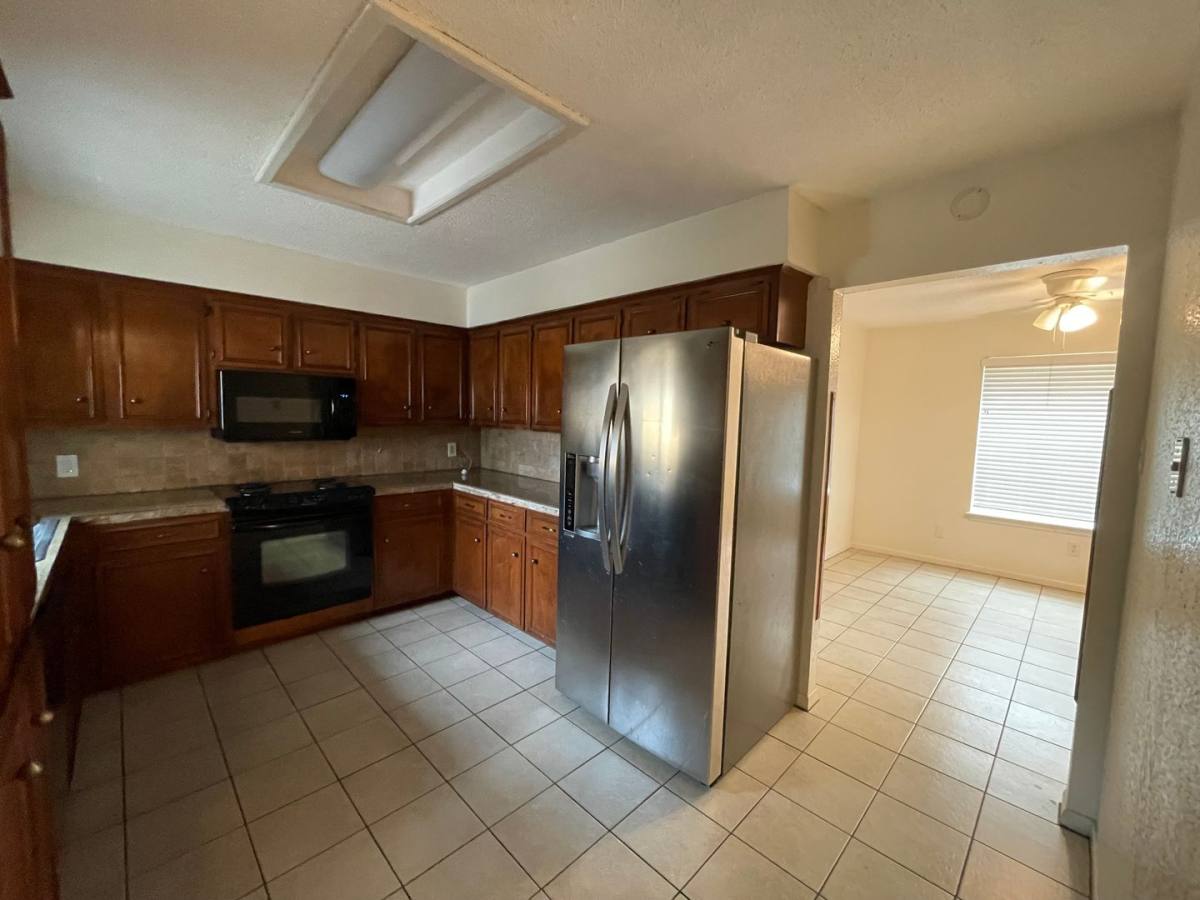 House for rent at 4154 Eagle Dr, Corpus Christi, TX 78413