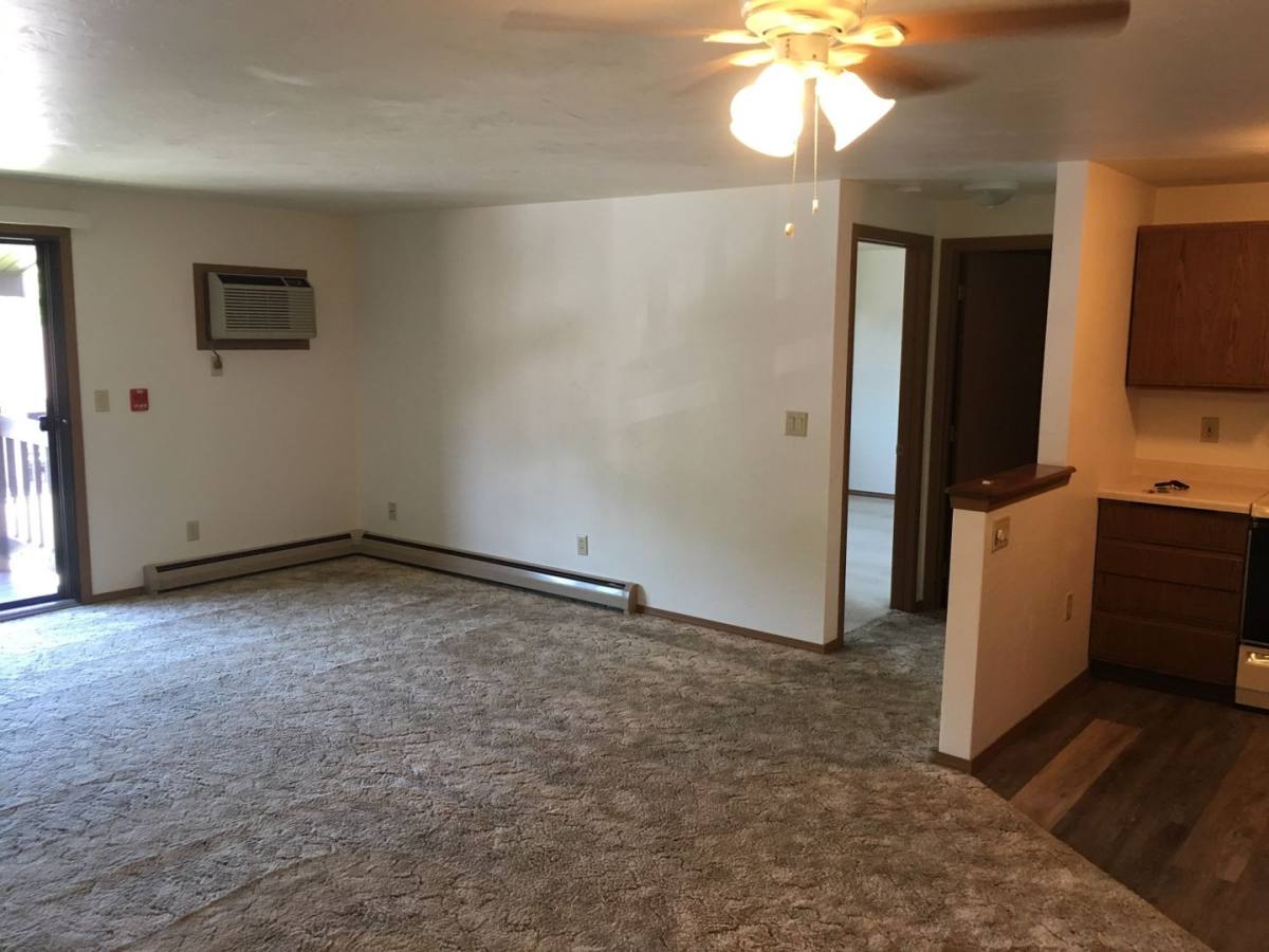 Apartment for rent at 1665 Lenwood Ave, Green Bay, WI 54303