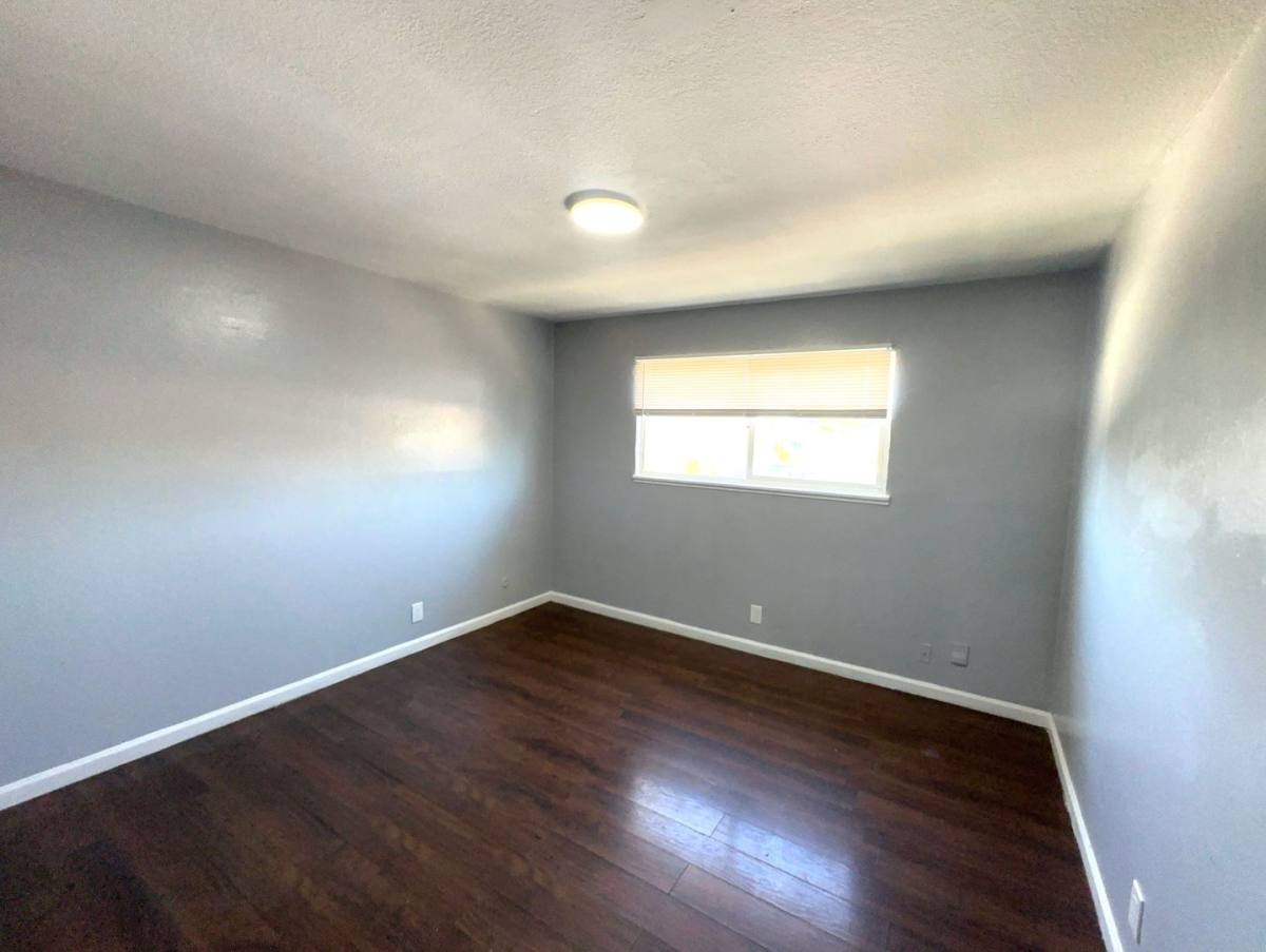 Apartment for rent at 7123 Holly St, Oakland, CA 94621