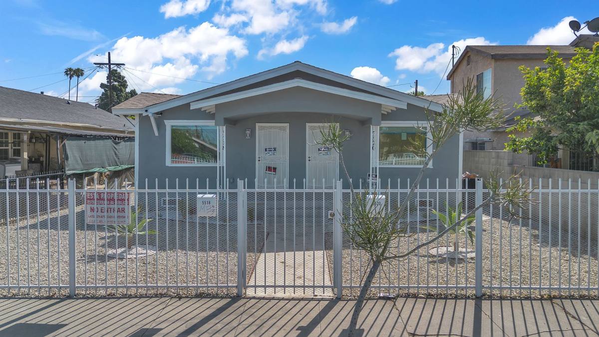 Apartment for rent at 5518 Denker, Los Angeles, CA 90062