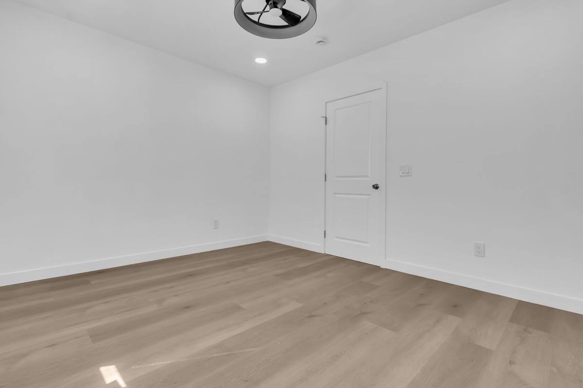 Apartment for rent at 5518 Denker, Los Angeles, CA 90062