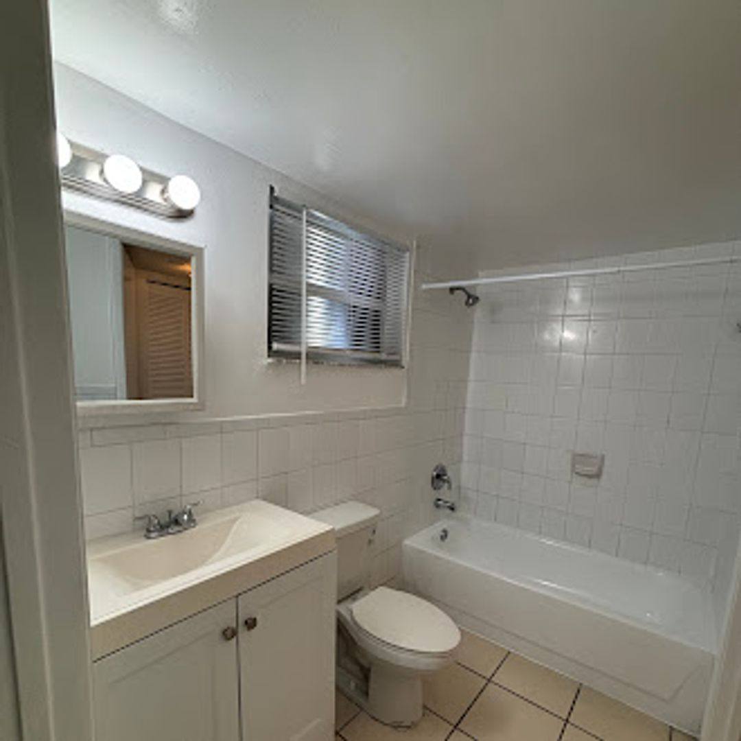 Apartment for rent at 424 SW 12 Ave, Miami, FL 33130