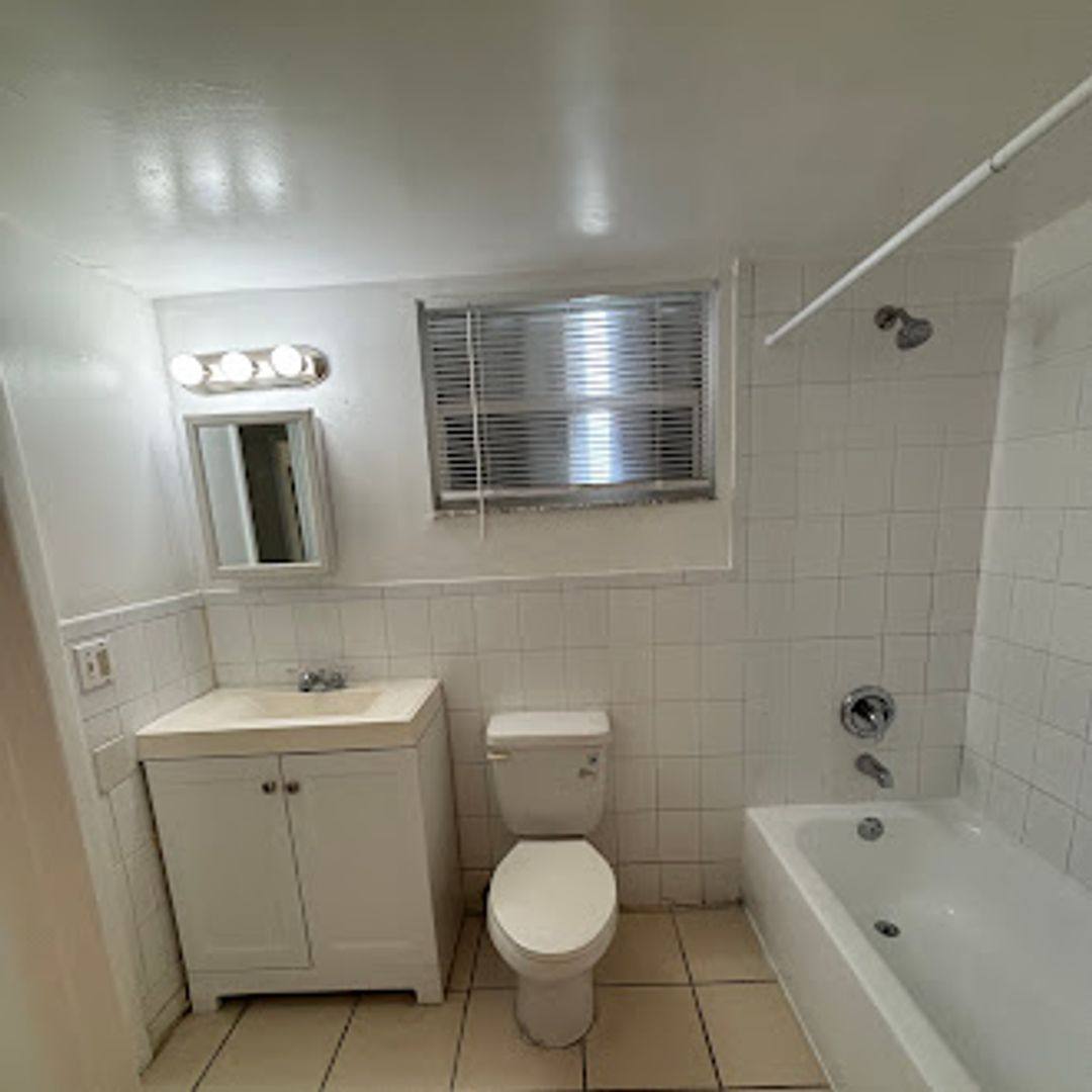 Apartment for rent at 424 SW 12 Ave, Miami, FL 33130