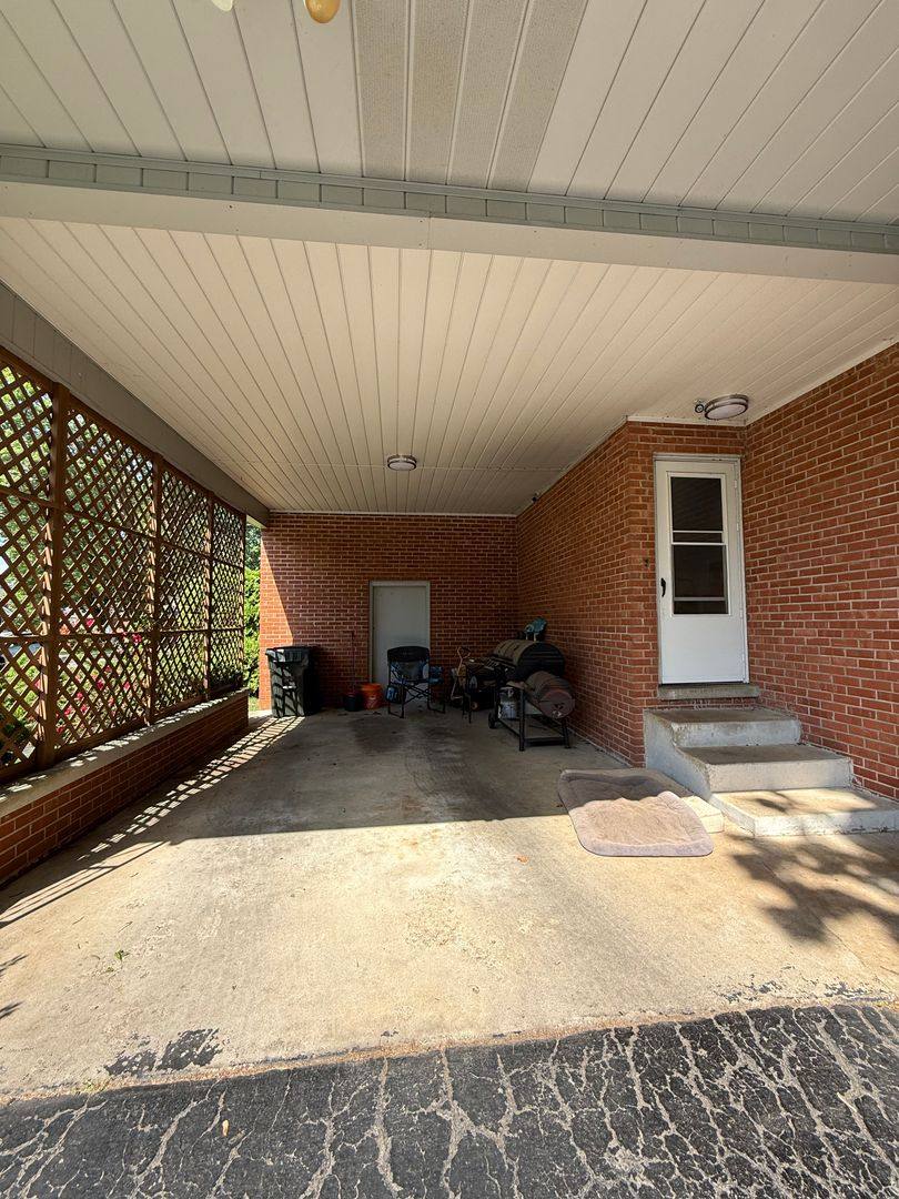House for rent at 416 Blane Dr, Hopkinsville, KY 42240