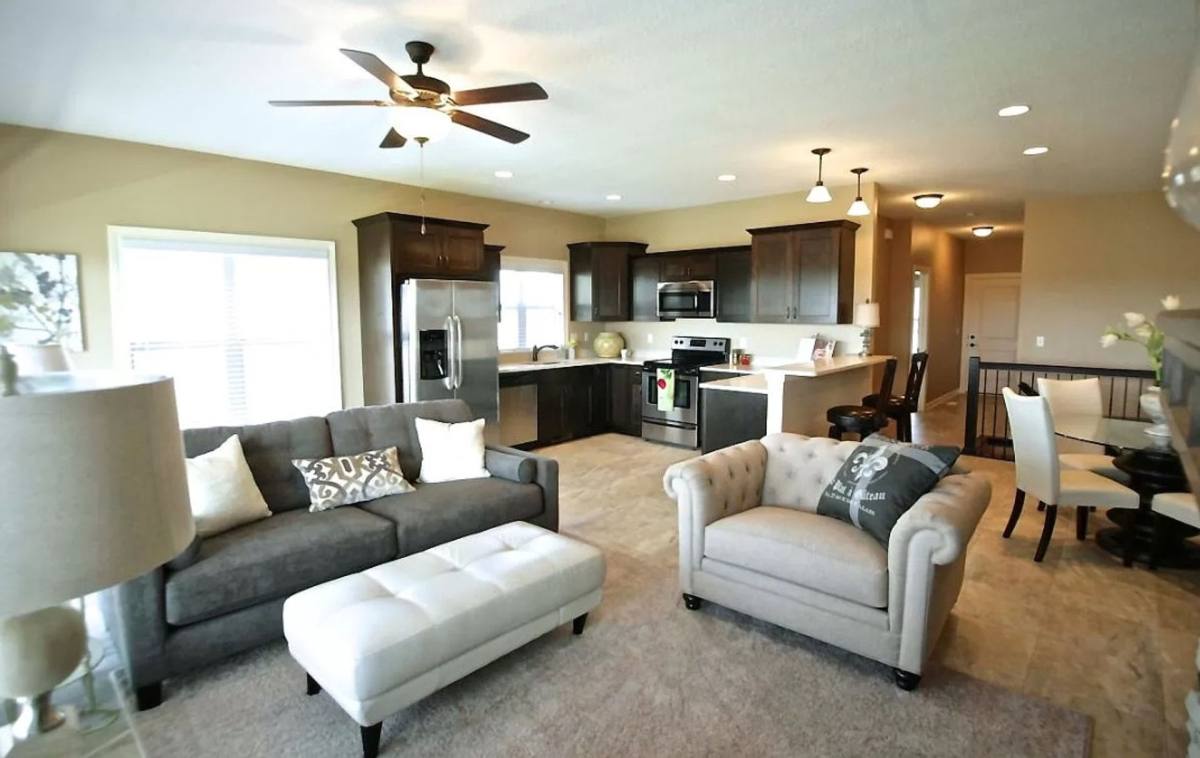 Townhouse for rent at 2020 NW Sharmin Dr, Ankeny, IA 50023
