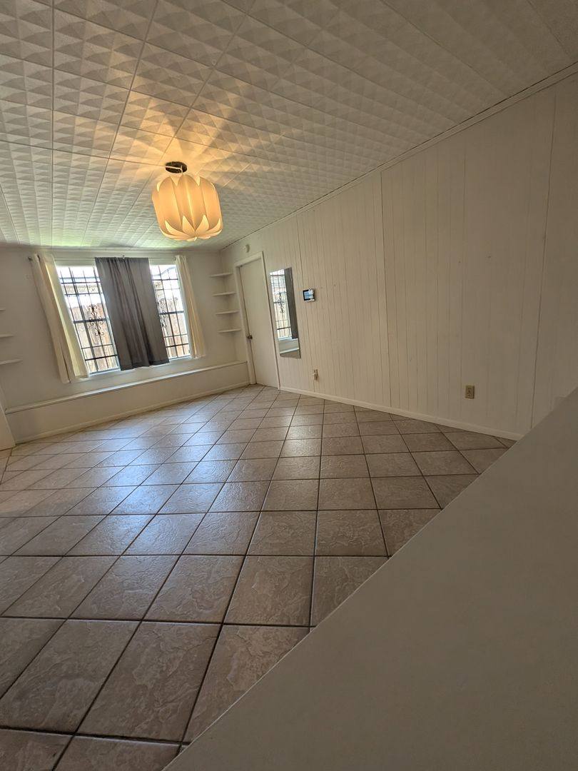 Townhouse for rent at 976 Sunmeadow, Beaumont, TX 77706