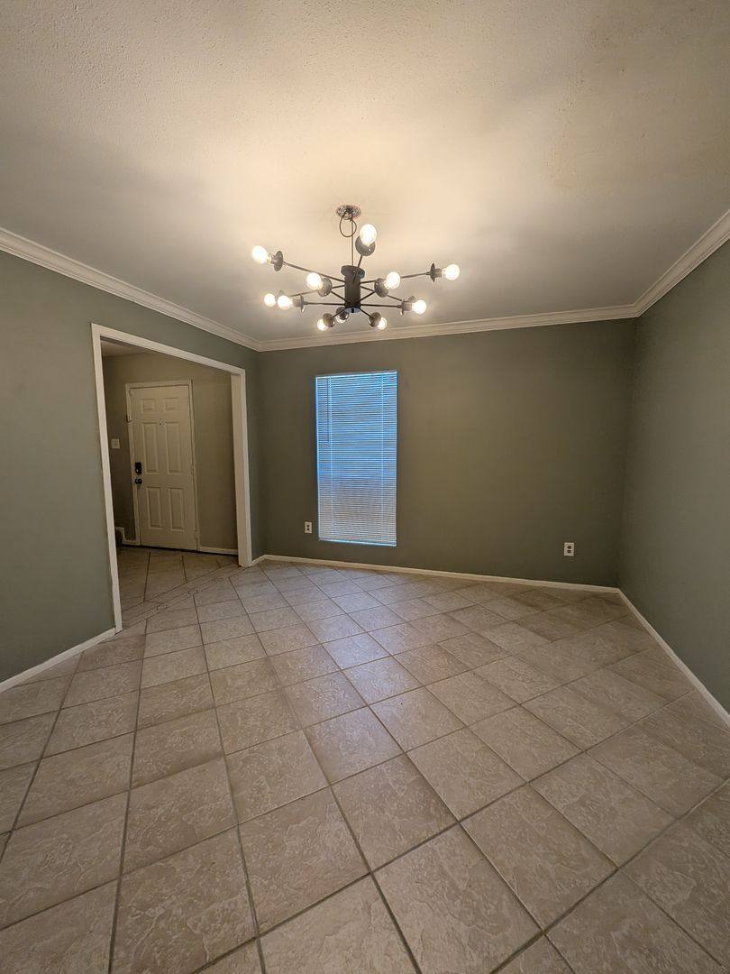 Townhouse for rent at 976 Sunmeadow, Beaumont, TX 77706