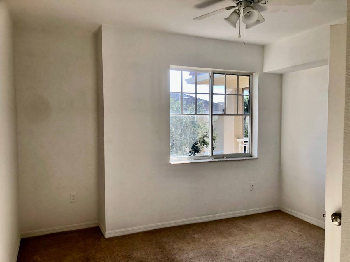 Apartment for rent at 6559 Emerald Dunes Dr, West Palm Beach, FL 33411