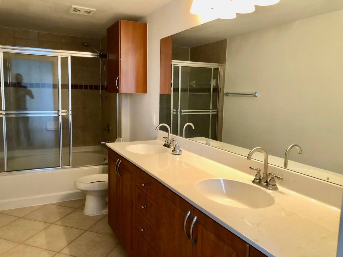 Apartment for rent at 6559 Emerald Dunes Dr, West Palm Beach, FL 33411