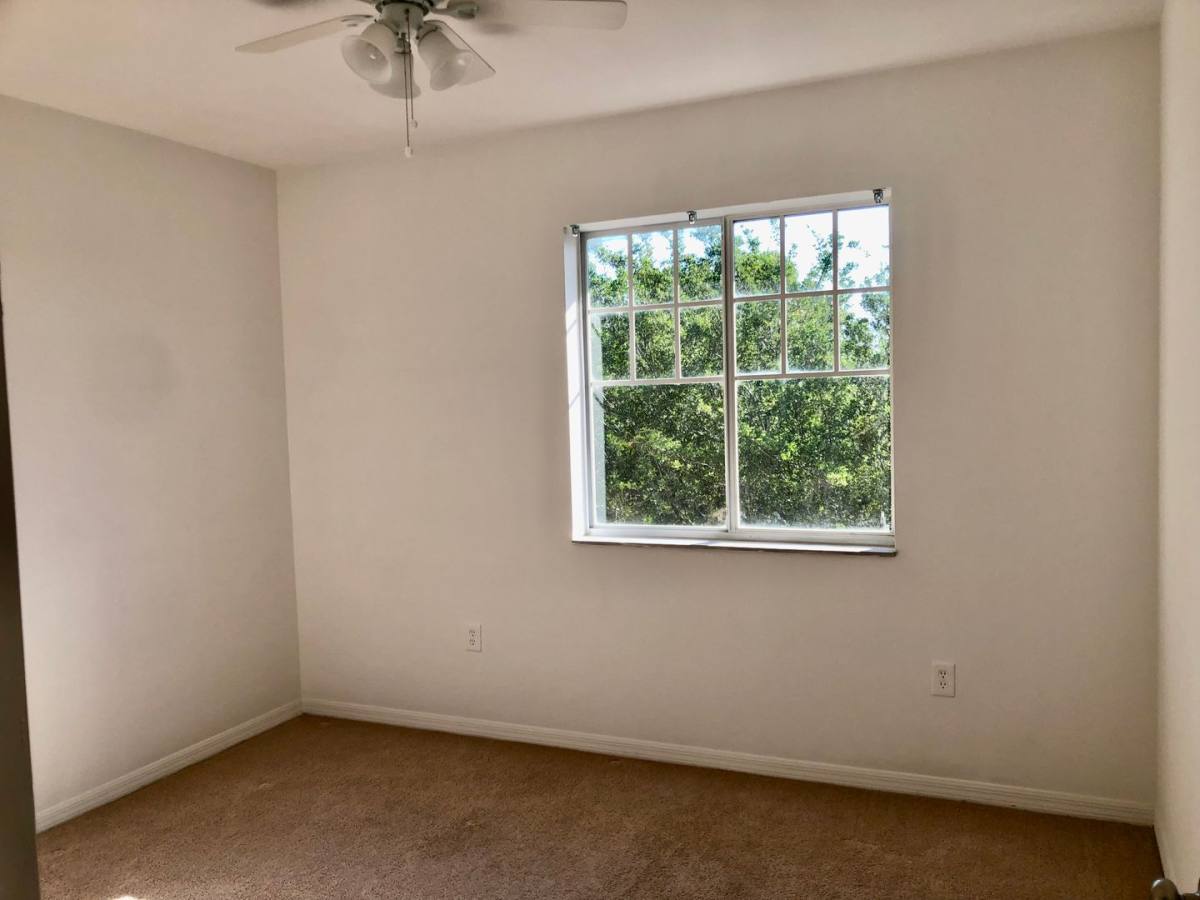 Apartment for rent at 6559 Emerald Dunes Dr, West Palm Beach, FL 33411