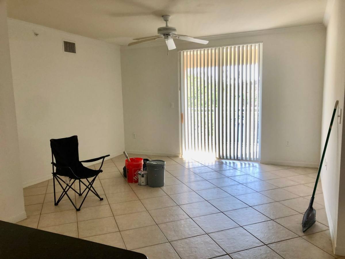 Apartment for rent at 6559 Emerald Dunes Dr, West Palm Beach, FL 33411