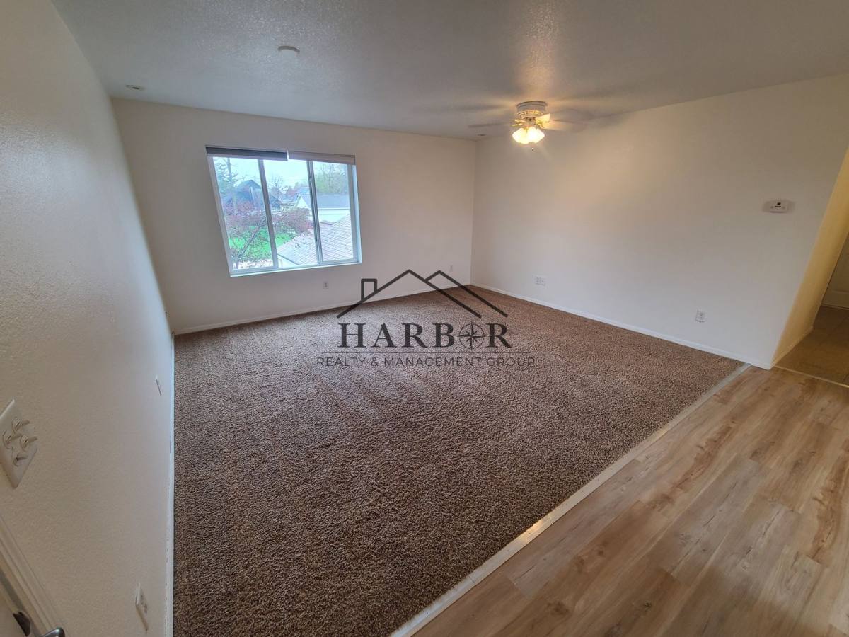 Apartment for rent at 275 N Pine St #3B, Dexter, MN 55926