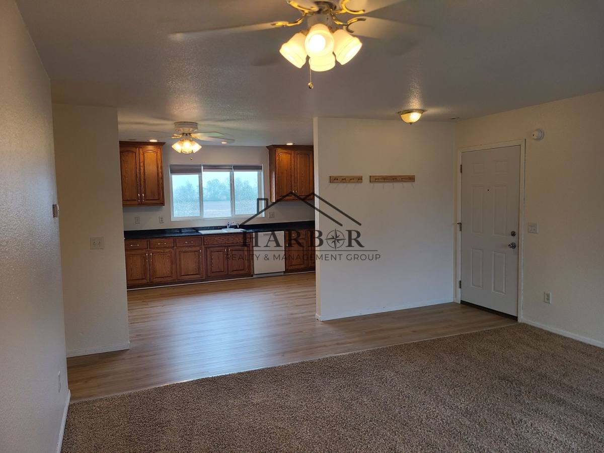 Apartment for rent at 275 N Pine St #3B, Dexter, MN 55926