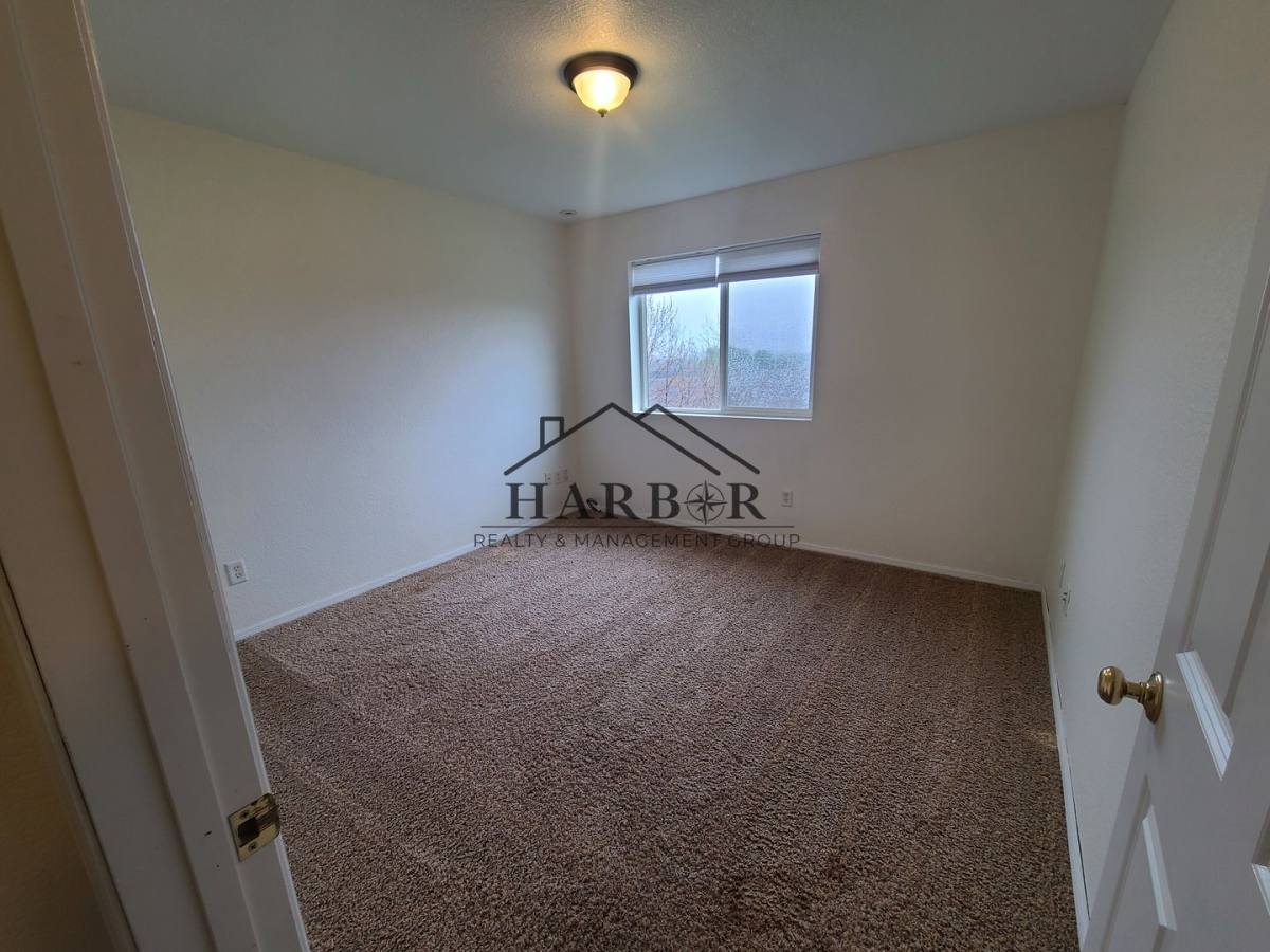 Apartment for rent at 275 N Pine St #3B, Dexter, MN 55926