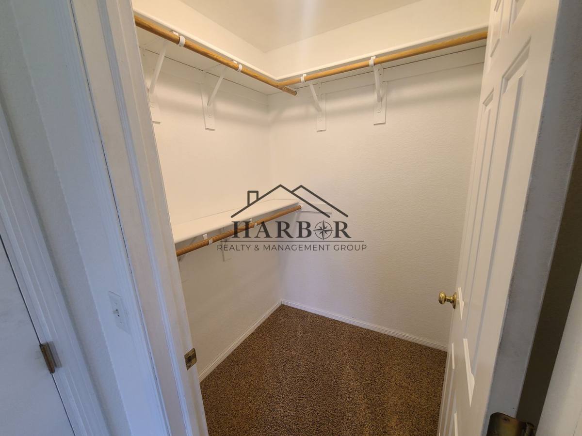 Apartment for rent at 275 N Pine St #3B, Dexter, MN 55926