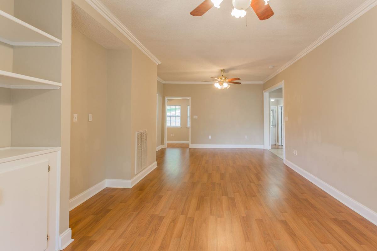 House for rent at 21959 River Canyon Rd, Chattanooga, TN 37405