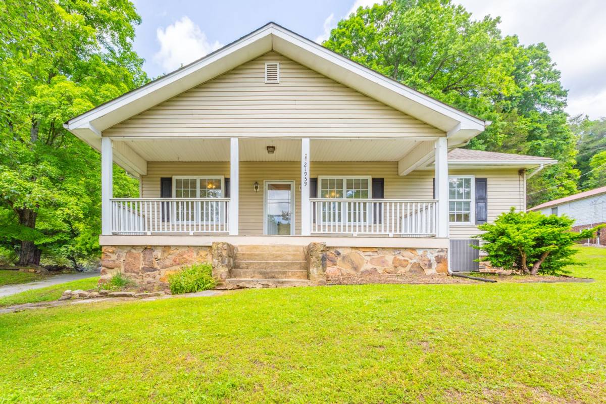House for rent at 21959 River Canyon Rd, Chattanooga, TN 37405