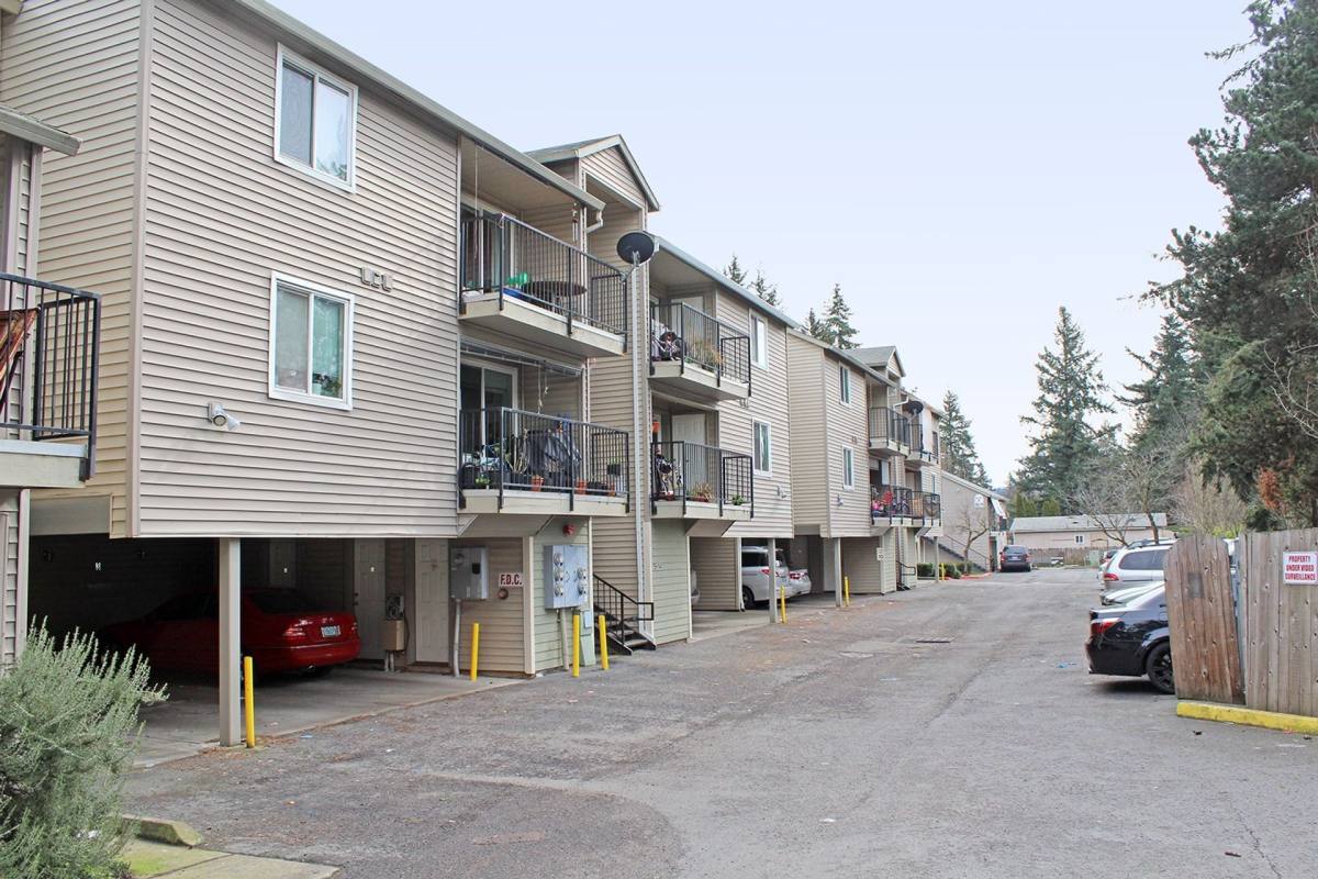 Apartment for rent at 11710-11712 SE Powell Blvd, Portland, OR 97266