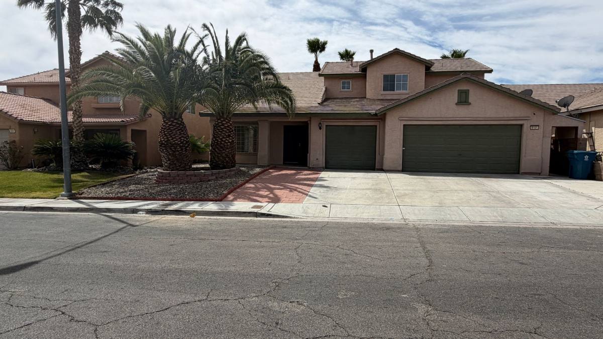 House for rent at 8101 Yellow Daisy Ave, Las Vegas, NV 89147