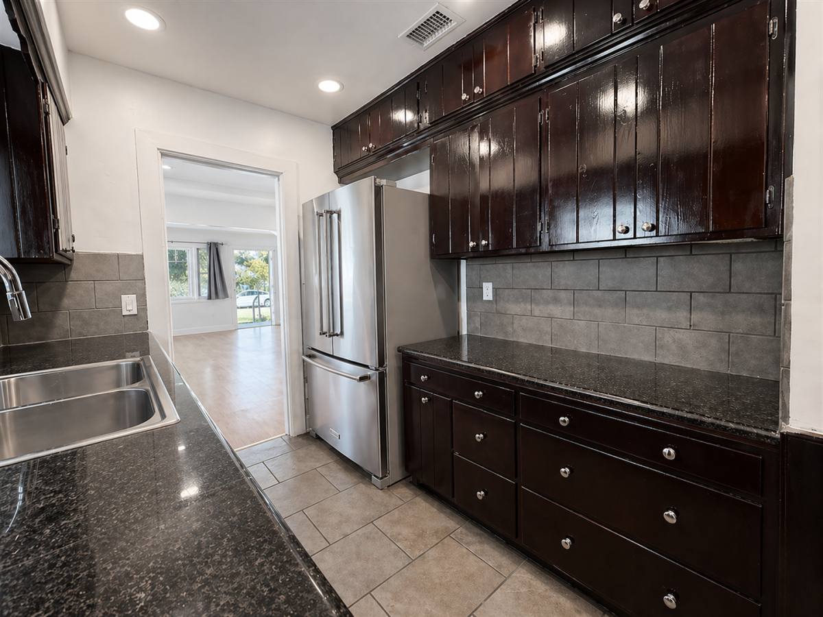 Townhouse for rent at 5434 Adams Ave, San Diego, CA 92115