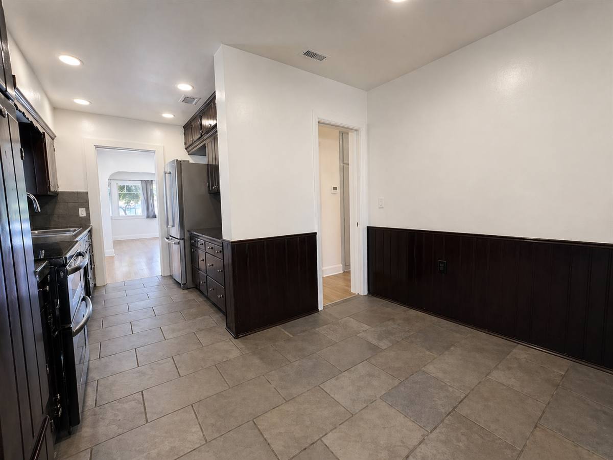 Townhouse for rent at 5434 Adams Ave, San Diego, CA 92115