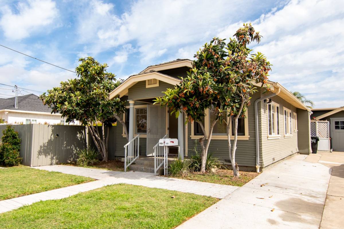Townhouse for rent at 5434 Adams Ave, San Diego, CA 92115