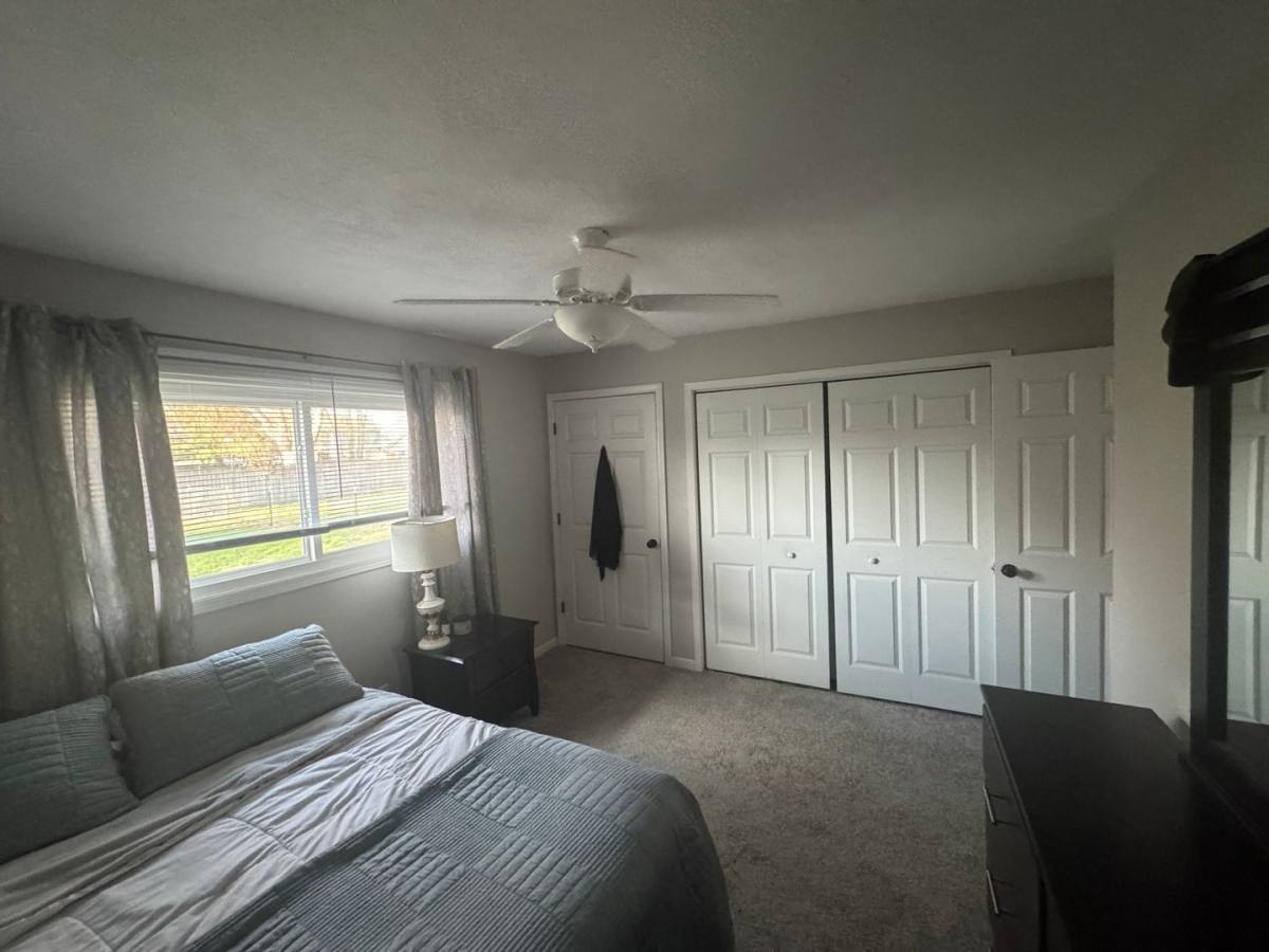 Apartment for rent at 401 E Jones St, Williamsville, IL 62693