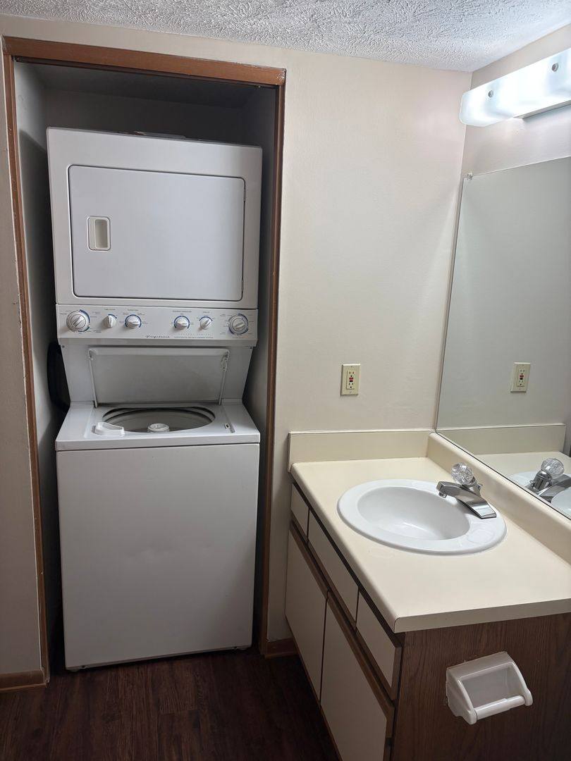 Apartment for rent at 4730 Virginia St, Omaha, NE 68157