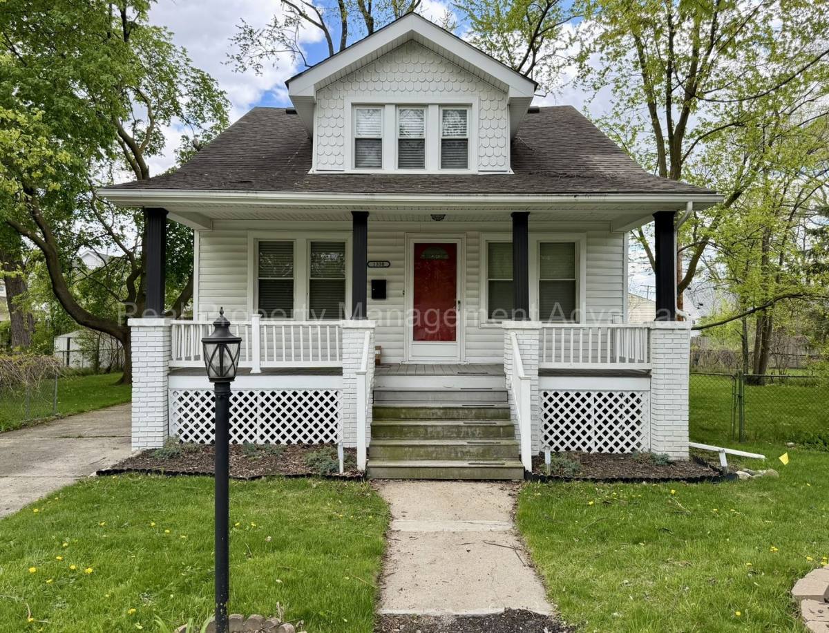 House for rent at 1330 E Chesterfield St, Ferndale, MI 48220