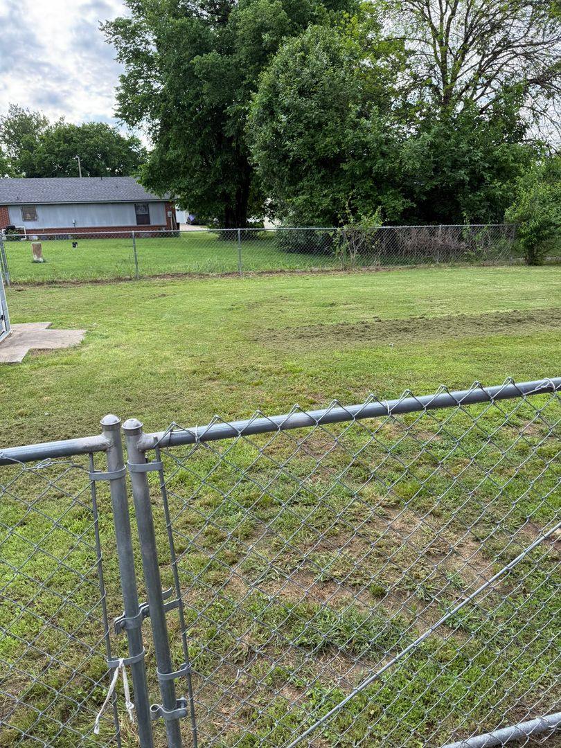 House for rent at 1925 N 35th St, Fort Smith, AR 72904