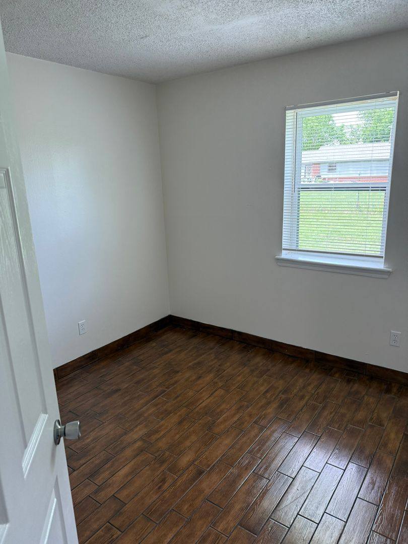House for rent at 1925 N 35th St, Fort Smith, AR 72904