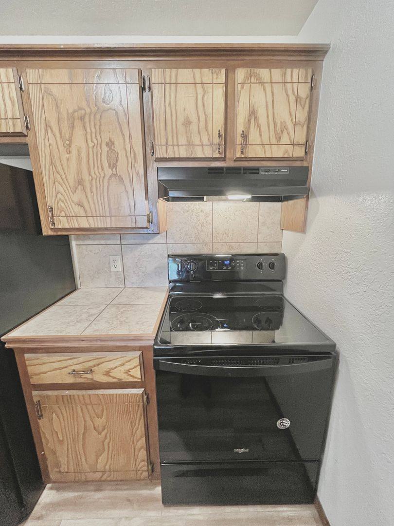 Apartment for rent at 1901 E Lindsey, Norman, OK 73071