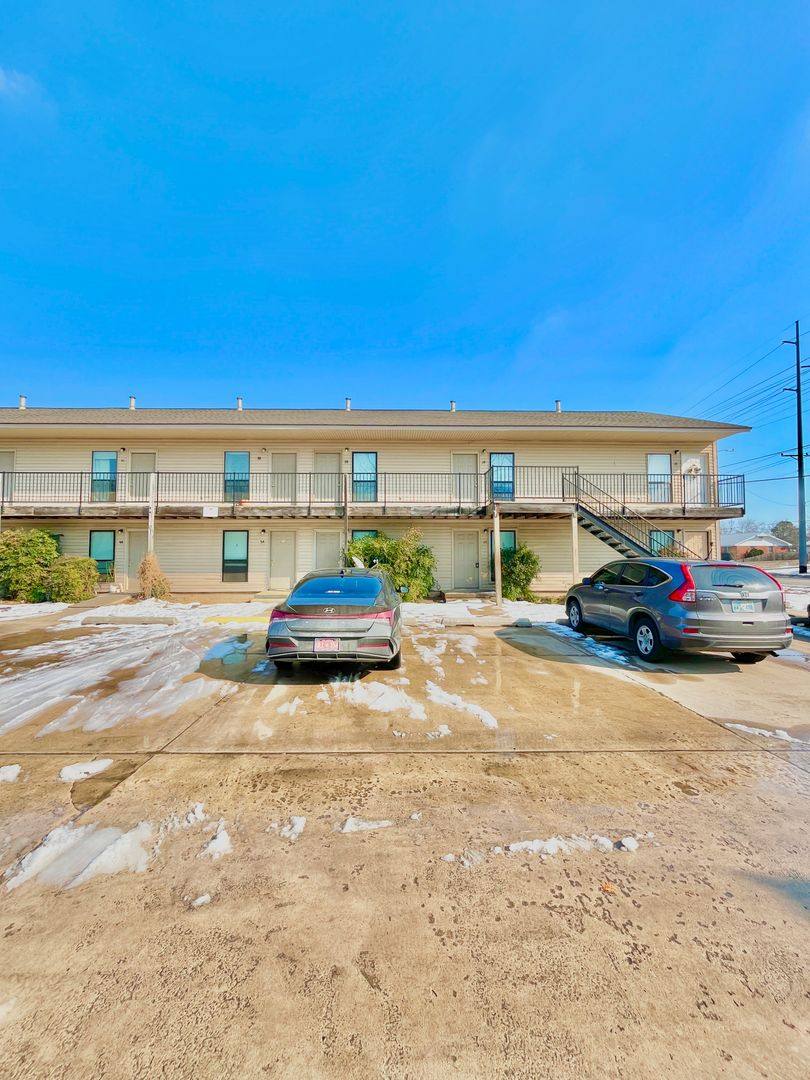 Apartment for rent at 1901 E Lindsey, Norman, OK 73071