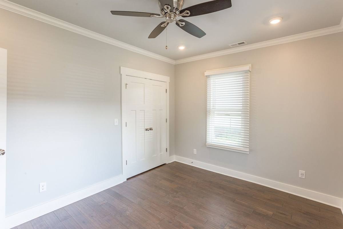 House for rent at 1025 Peachtree St, Chattanooga, TN 37404
