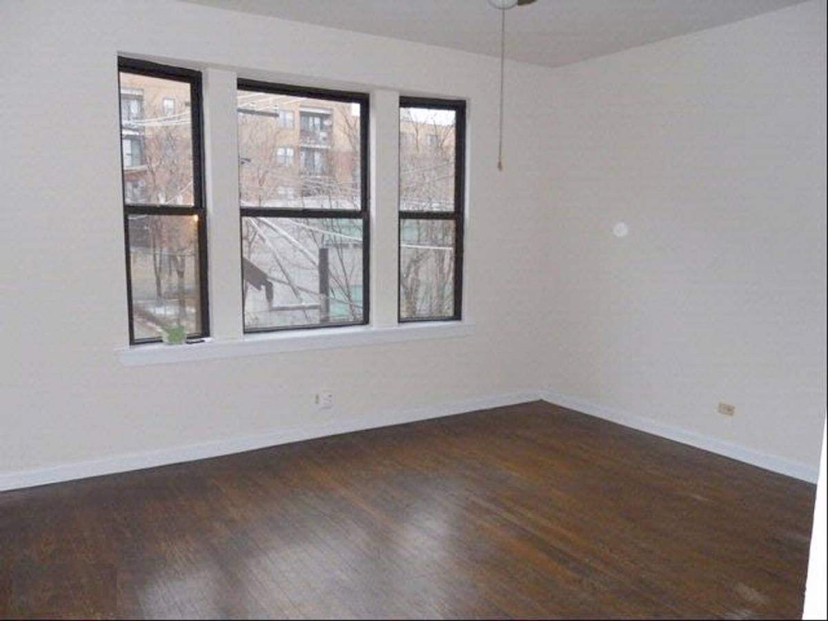 Apartment for rent at 2319-25 N Kedzie, Chicago, IL 60647