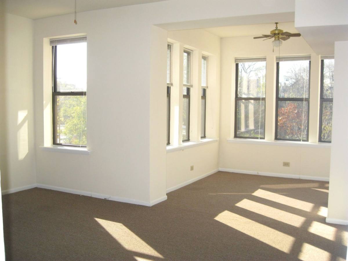 Apartment for rent at 2319-25 N Kedzie, Chicago, IL 60647