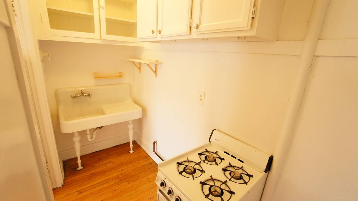 Apartment for rent at 2418-28 N Sawyer, Chicago, IL 60647