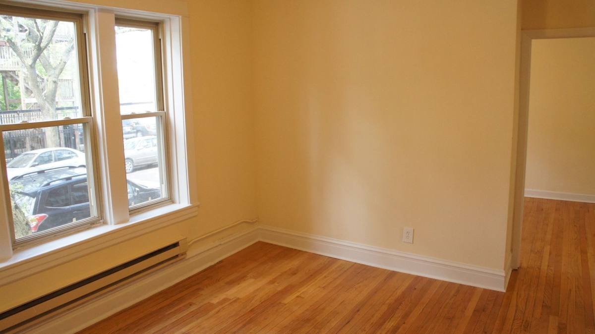 Apartment for rent at 2915-2921 W George, Chicago, IL 60618