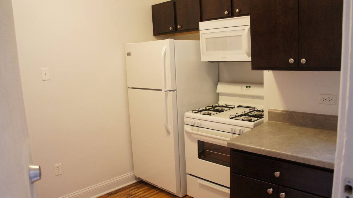 Apartment for rent at 2915-2921 W George, Chicago, IL 60618
