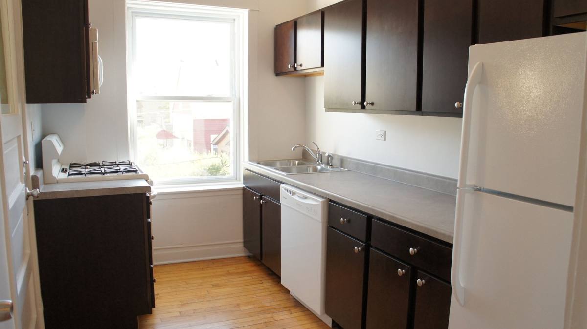 Apartment for rent at 2915-2921 W George, Chicago, IL 60618