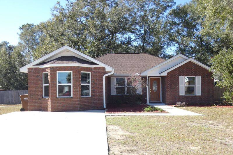 House for rent at 6607 Woodbury Forest Dr, Milton, FL 32583