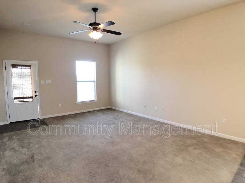 House for rent at 13838 Ponderosa Dr, Denham Springs, LA 70726